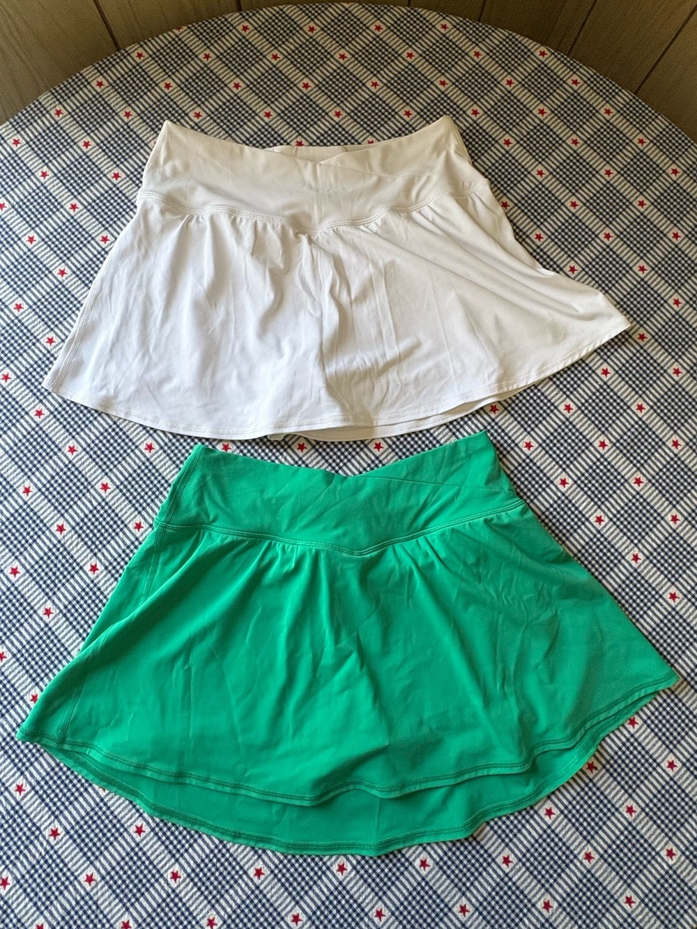 90 Degree By Reflex White and Green Active Skirt Duo